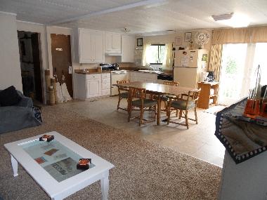 Living to dining to kitchen