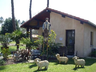 Holiday Apartment in Gastes (Landes) or holiday homes and vacation rentals