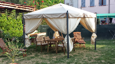 Holiday House in Lucca (Lucca) or holiday homes and vacation rentals