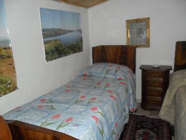 Room upstairs2