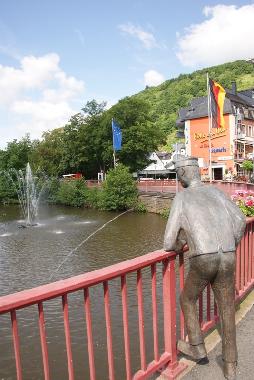 Holiday Apartment in Alf (Mosel - Saar) or holiday homes and vacation rentals