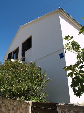 Holiday Apartment in Kaprije (Sibensko-Kninska) or holiday homes and vacation rentals