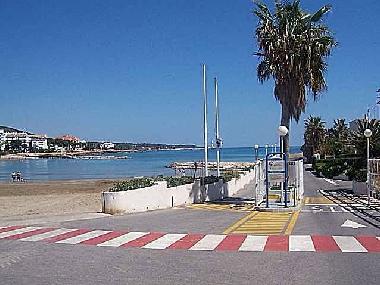 Holiday Apartment in Alcossebre (Castell�n / Castell�) or holiday homes and vacation rentals