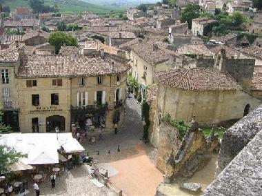 Caravan in Rauzan (Dordogne) or holiday homes and vacation rentals