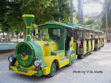 The train tours the Spa gardens 