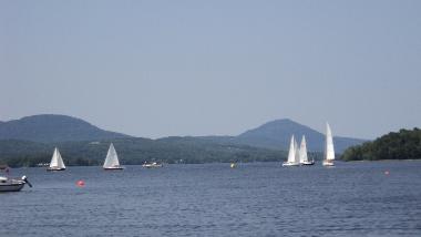 Holiday Apartment in Newport (Vermont) or holiday homes and vacation rentals