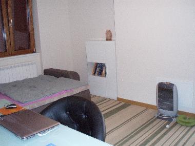 bedroom1