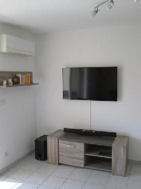 Holiday Apartment in Port Saint Louis du Rh�ne (Bouches-du-Rh�ne) or holiday homes and vacation rentals