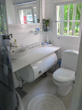 Summerhome 1 (Bathroom)