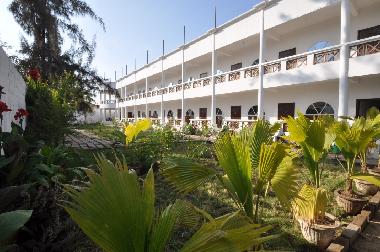 Holiday Apartment in Brusubi (Banjul) or holiday homes and vacation rentals