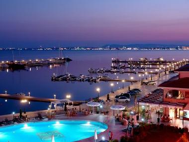 Holiday Apartment in Sveti Vlas (Burgas) or holiday homes and vacation rentals