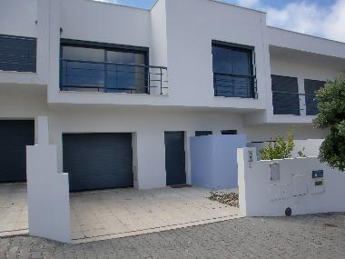 Holiday House in Areia Branca (Oeste) or holiday homes and vacation rentals