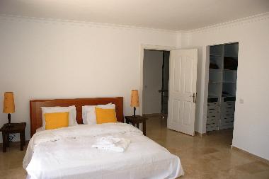  1st floor large double bedroom with en suit bathroom walk in wardrobe and shared balcony as above