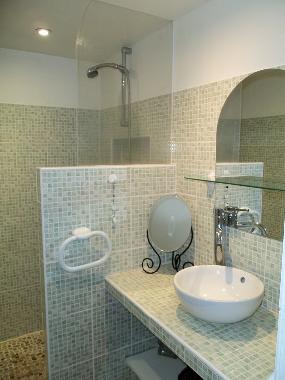 Holiday House in Cereste (Alpes-de-Haute-Provence) or holiday homes and vacation rentals