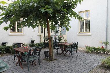 Bed and Breakfast in Steenbergen (Noord-Brabant) or holiday homes and vacation rentals