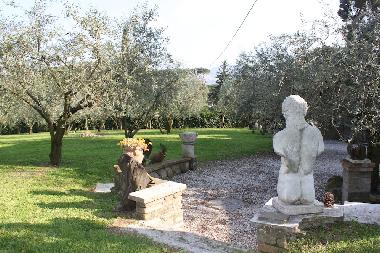 Villa in Grottaferrata (Roma) or holiday homes and vacation rentals