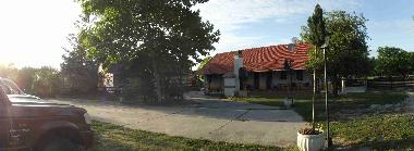 Bed and Breakfast in Pet�fisz�ll�s (Bacs-Kiskun) or holiday homes and vacation rentals
