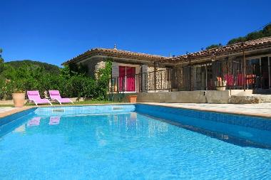 Holiday House in lorgues (Var) or holiday homes and vacation rentals