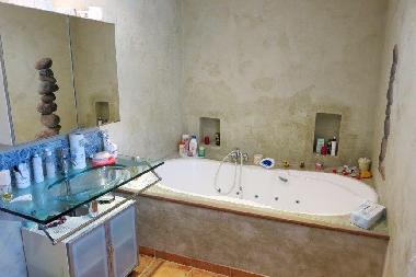 Holiday House in lorgues (Var) or holiday homes and vacation rentals