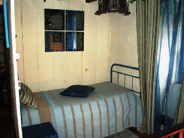 Twin bedroom