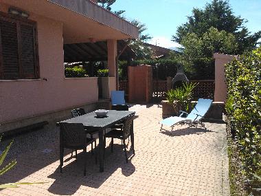 Holiday House in Campofelice di Roccella (Palermo) or holiday homes and vacation rentals