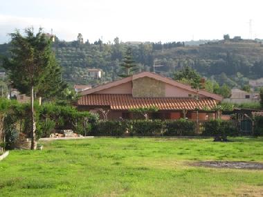 Holiday House in Campofelice di Roccella (Palermo) or holiday homes and vacation rentals