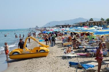 Holiday House in Campofelice di Roccella (Palermo) or holiday homes and vacation rentals