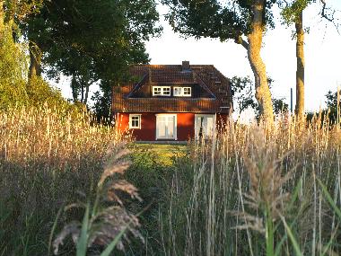 Holiday House in Kinnbackenhagen (Fischland-Dar�-Zingst) or holiday homes and vacation rentals