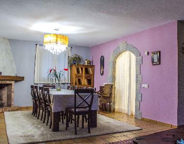 Holiday House in Quart (Girona) or holiday homes and vacation rentals