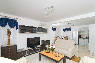 Villa in Okrug Gornji (Splitsko-Dalmatinska) or holiday homes and vacation rentals