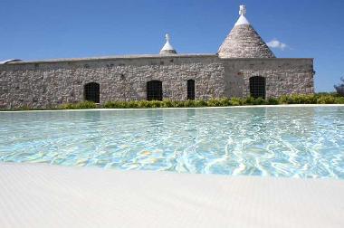 Villa in Cisternino (Brindisi) or holiday homes and vacation rentals