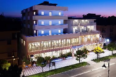 Hotel in Villamarina di Cesenatico (Forl-Cesena) or holiday homes and vacation rentals