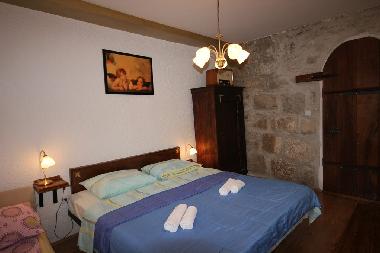 Holiday House in Brela Donja (Splitsko-Dalmatinska) or holiday homes and vacation rentals