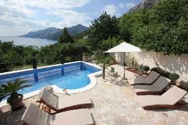 Holiday House in Brela Donja (Splitsko-Dalmatinska) or holiday homes and vacation rentals