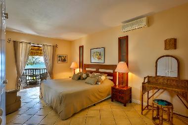 Holiday House in Pointe aux Canonniers (Grand Baie) or holiday homes and vacation rentals