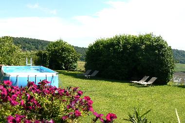 Cool down in the small pool after sun bathing!