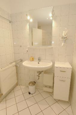 Holiday Apartment in Zingst (Fischland-Dar-Zingst) or holiday homes and vacation rentals