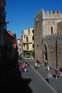 Holiday Apartment in Taormina (Messina) or holiday homes and vacation rentals