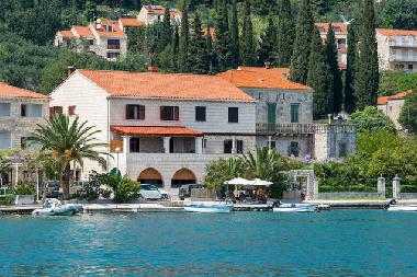Bed and Breakfast in Dubrovnik (Dubrovacko-Neretvanska) or holiday homes and vacation rentals