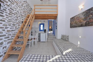 Hotel in Antiparos (Kyklades) or holiday homes and vacation rentals