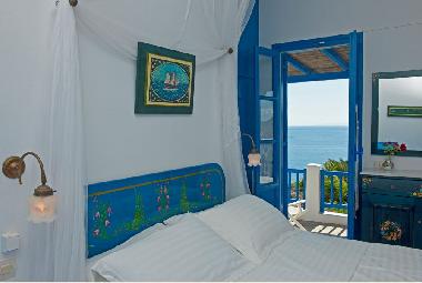 Hotel in Antiparos (Kyklades) or holiday homes and vacation rentals