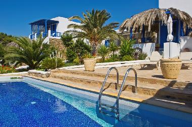 Hotel in Antiparos (Kyklades) or holiday homes and vacation rentals