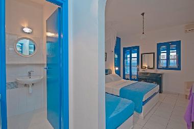 Hotel in Antiparos (Kyklades) or holiday homes and vacation rentals