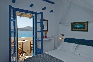 Hotel in Antiparos (Kyklades) or holiday homes and vacation rentals