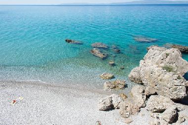 The turquoise waters of the beaches above! The most clean beaches in Messinia!