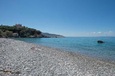 The white stones with the turquoise waters, a perfect contrast!