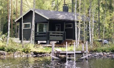 Lakeside sauna is located only 15 meters from the lake. From the pier you can go swimming after saun