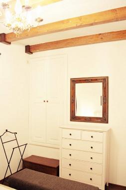 Holiday House in Slatine (Splitsko-Dalmatinska) or holiday homes and vacation rentals