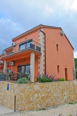 Holiday House in Slatine (Splitsko-Dalmatinska) or holiday homes and vacation rentals