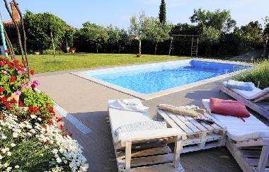 Holiday House in Vodnjan (Istarska) or holiday homes and vacation rentals